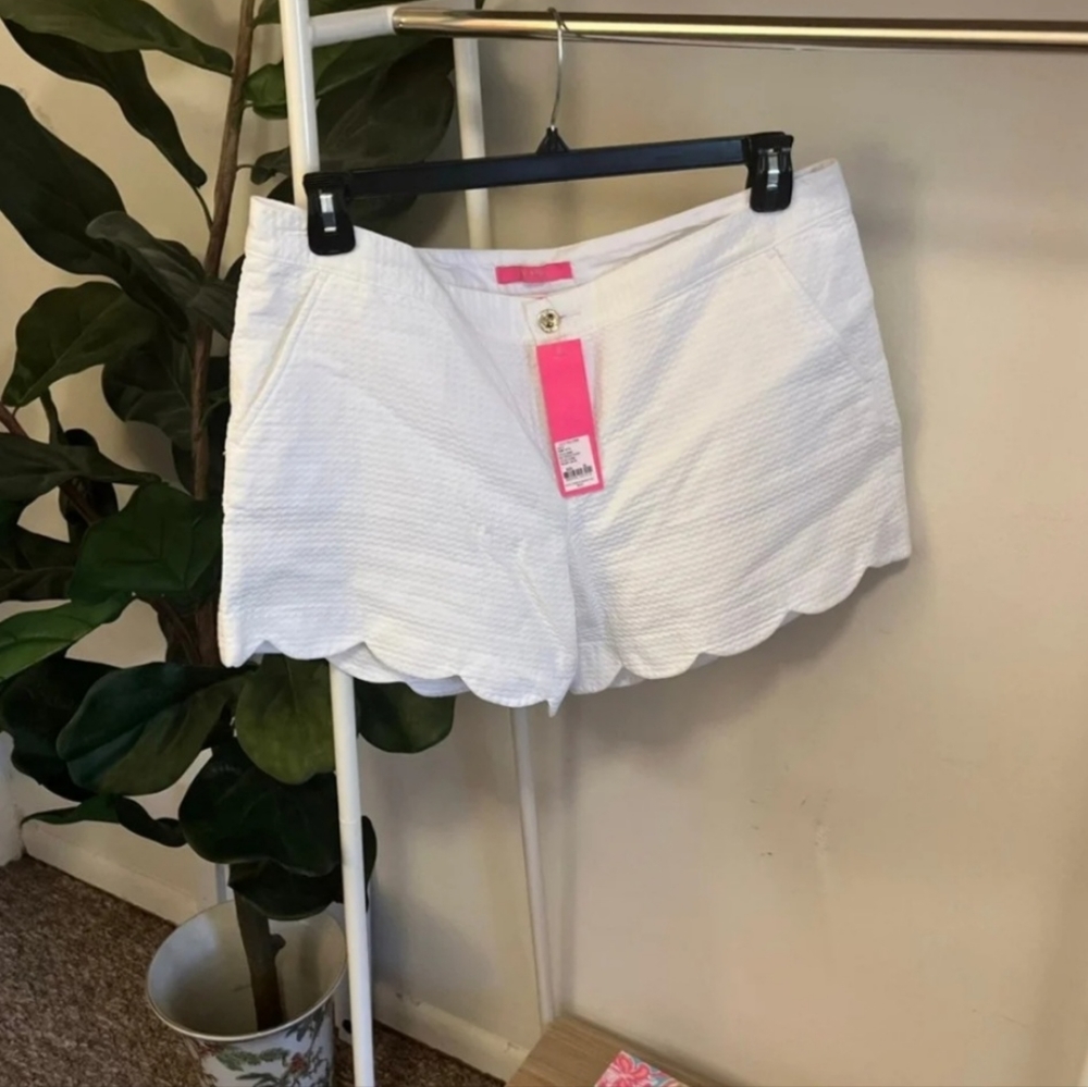 NWT Lilly Pulitzer Buttercup Short Size 16